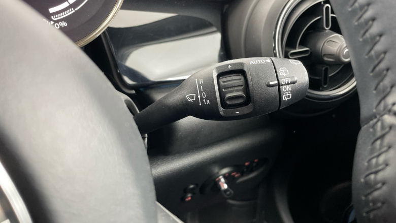 MINI Hatchback 135kW Cooper S Level 2 33kWh 3dr Auto Electric Hatchback